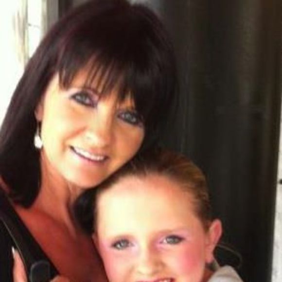 Meet your Posher, Debbie - Picture 1 of 1